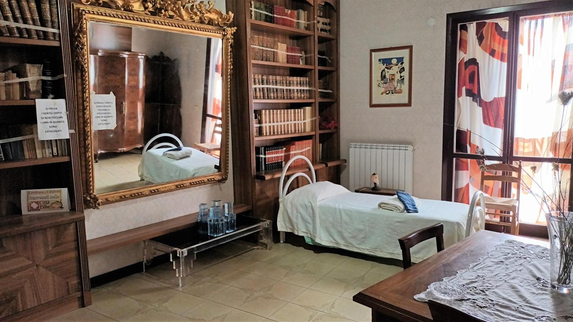 Antica Dimora Palazzo Rovitti Bed & Breakfast Cerchiara di Calabria Exterior photo
